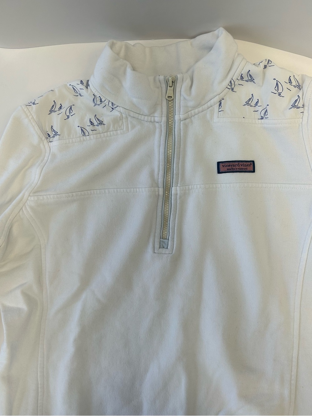 Vineyard Vines White Quarter‑Zip Sweater with Blue Trim year 2018 - Picture 2 of 6